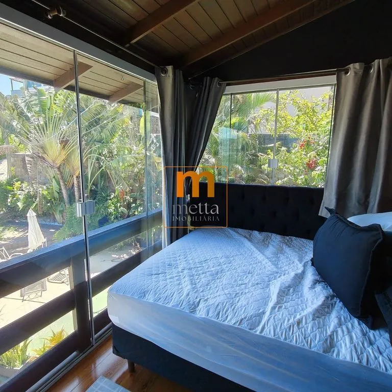 Меблированный дом с 2 спальнями, 3 ванными и 400 м² — photo 87