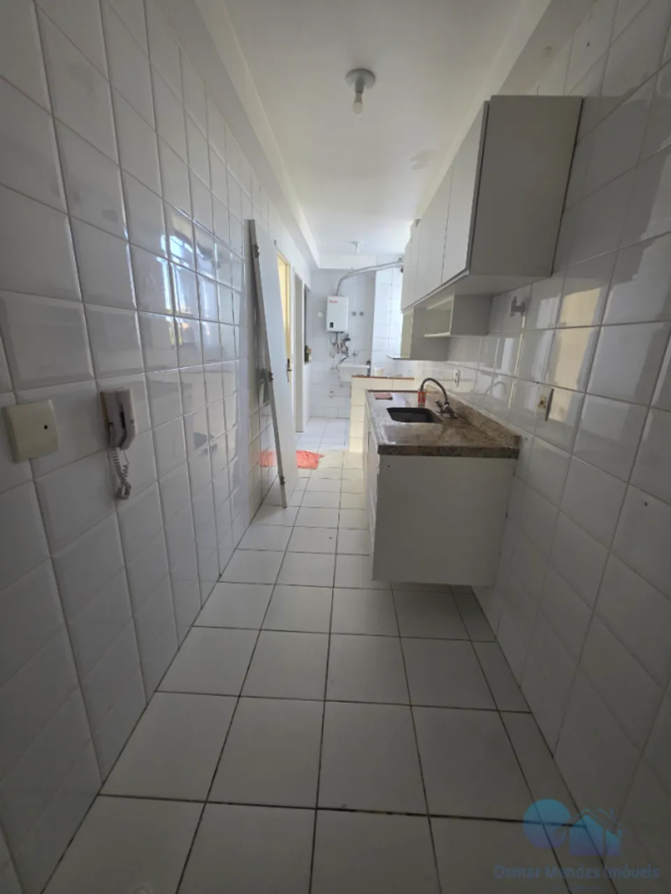Apartment with 3 bedrooms, 2 bathrooms and a balcony — photo 8