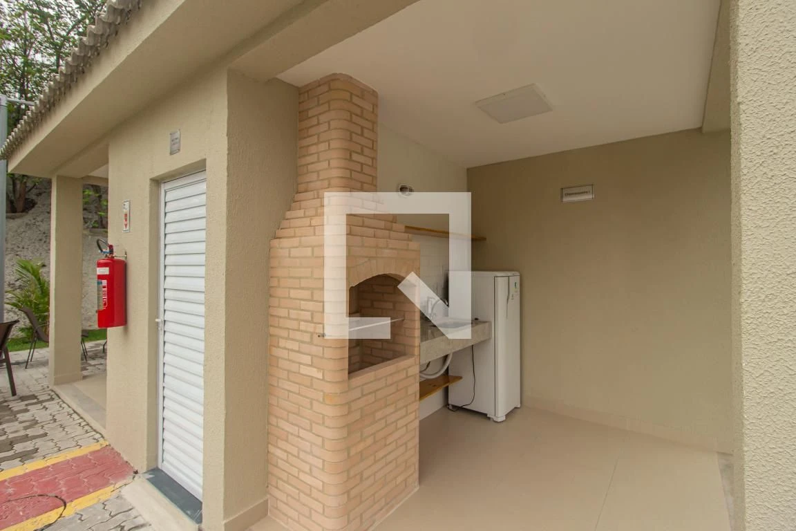 Unfurnished 2-bedroom apartment with private garden — photo 38
