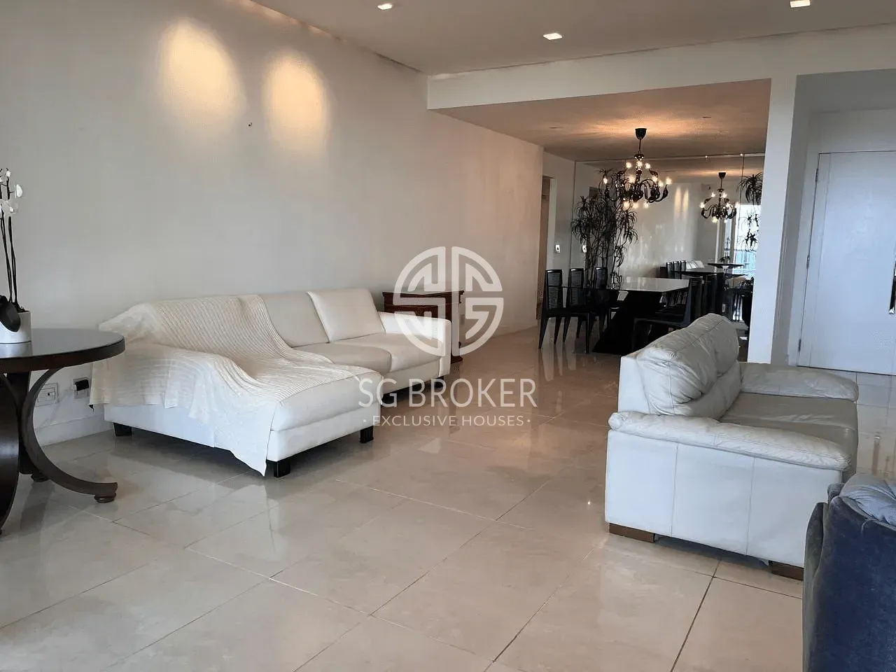 Apartamento mobiliado com 4 quartos e cozinha fechada a gás — photo 8