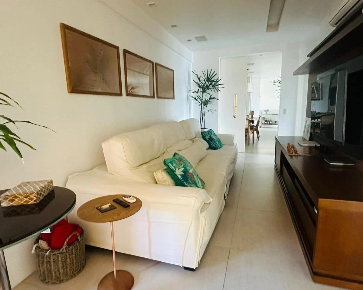 Furnished 260 m² apartment with open-plan kitchen — photo 8