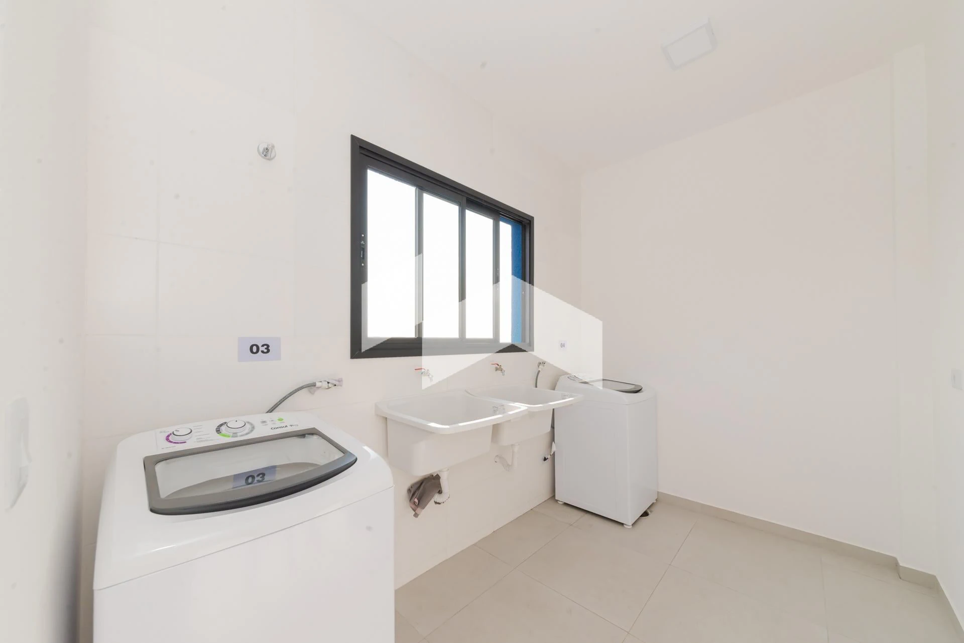 One-bedroom apartment with a private BBQ — photo 4