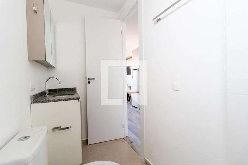 Furnished studio with 1 bedroom and 1 parking space — photo 16