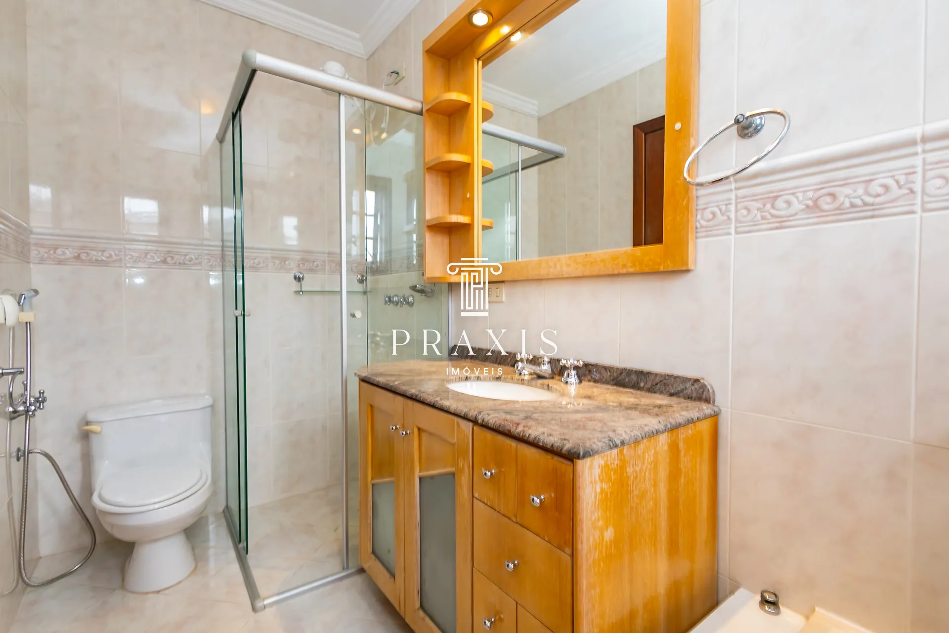 207 m² house with 5 bedrooms, 2 suites and 2 parking — photo 73