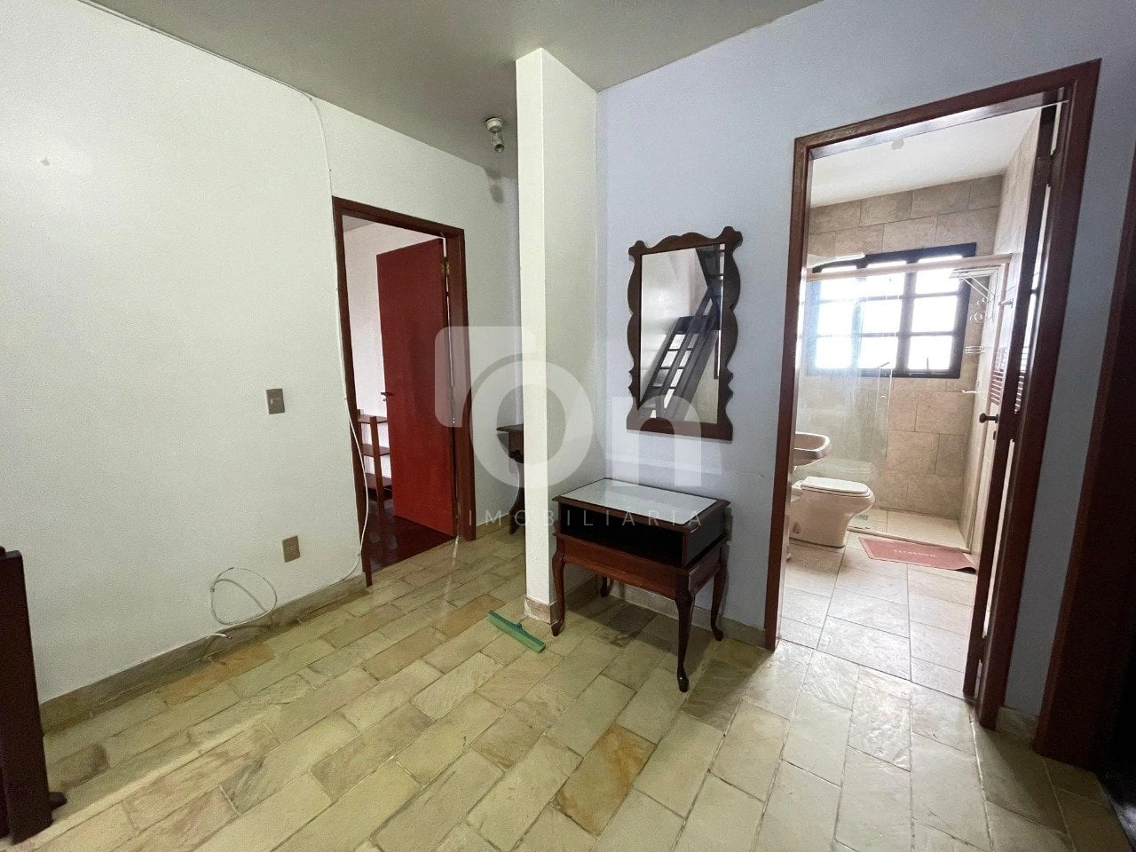 3-bedroom house with a bathtub — photo 19