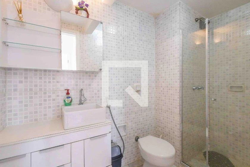 Furnished 50 m² apartment with 2 bedrooms and parking — photo 32