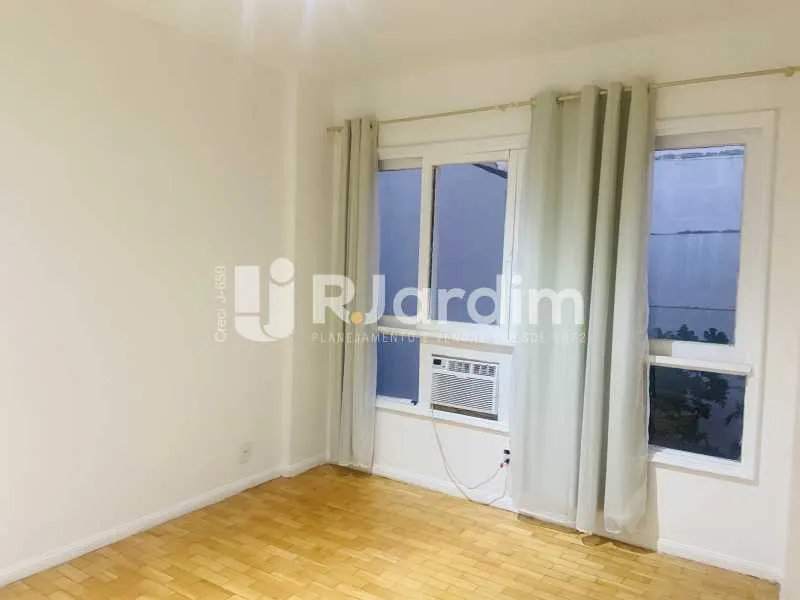 Apartamento com 3 quartos, 3 banheiros e varanda — photo 7