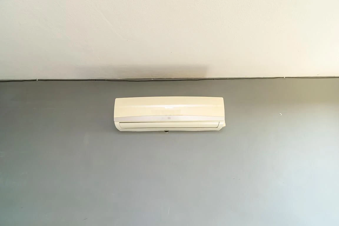 Unfurnished 2-bedroom apartment with 1 parking space — photo 7