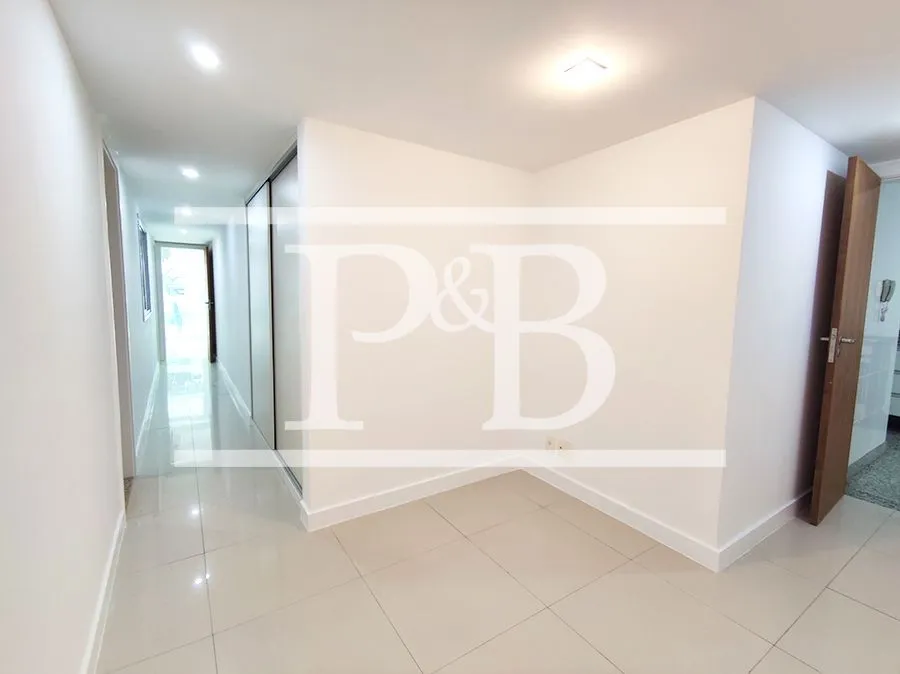 Rental apartment with 4 bedrooms and 4 bathrooms — photo 17