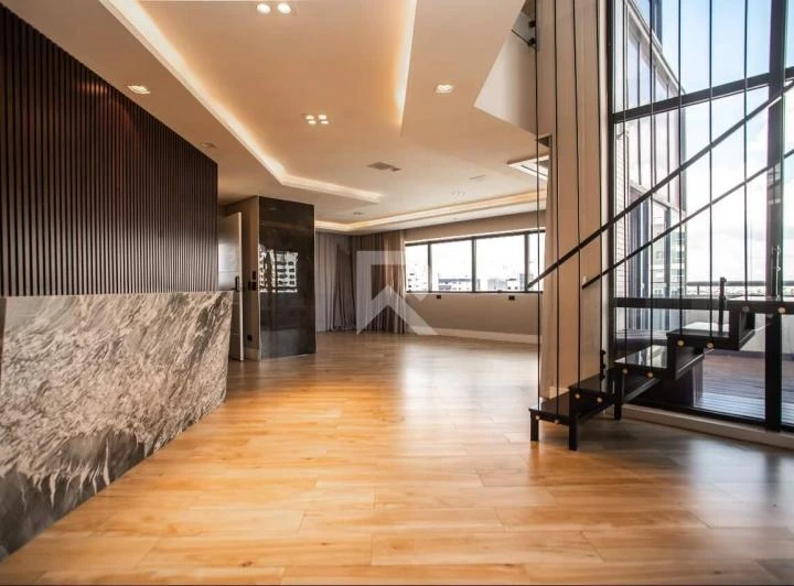 Large apartment with city views and 463 m² — photo 4