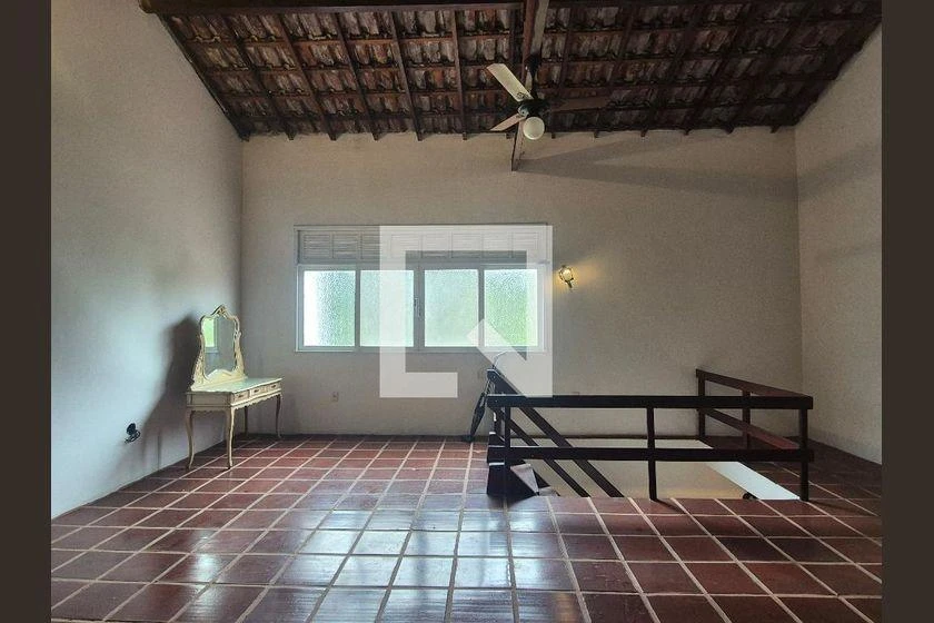 Casa para aluguel com 4 quartos e 2 suítes em 1500 m² — photo 14