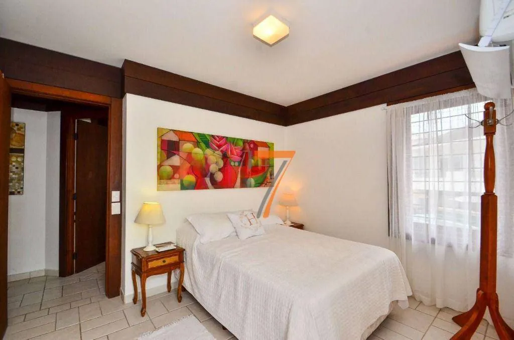 Меблированный дом с 7 спальнями и 450 м² — photo 20
