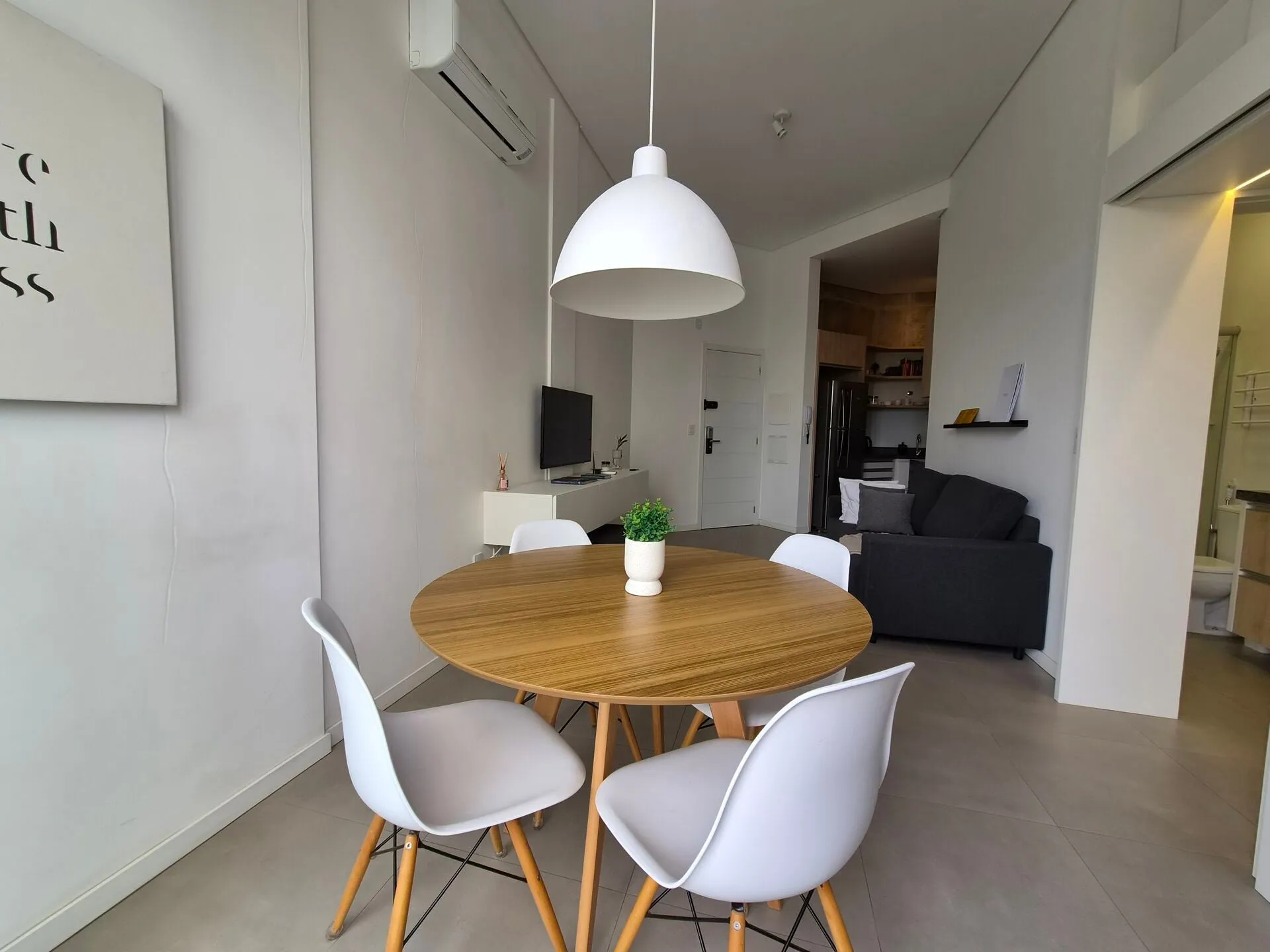 42 m² loft with mezzanine, 1 parking spot and 1 bedroom — photo 7