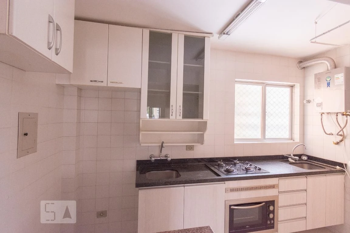 Apartamento com piso de madeira ou laminado, Centro — photo 21