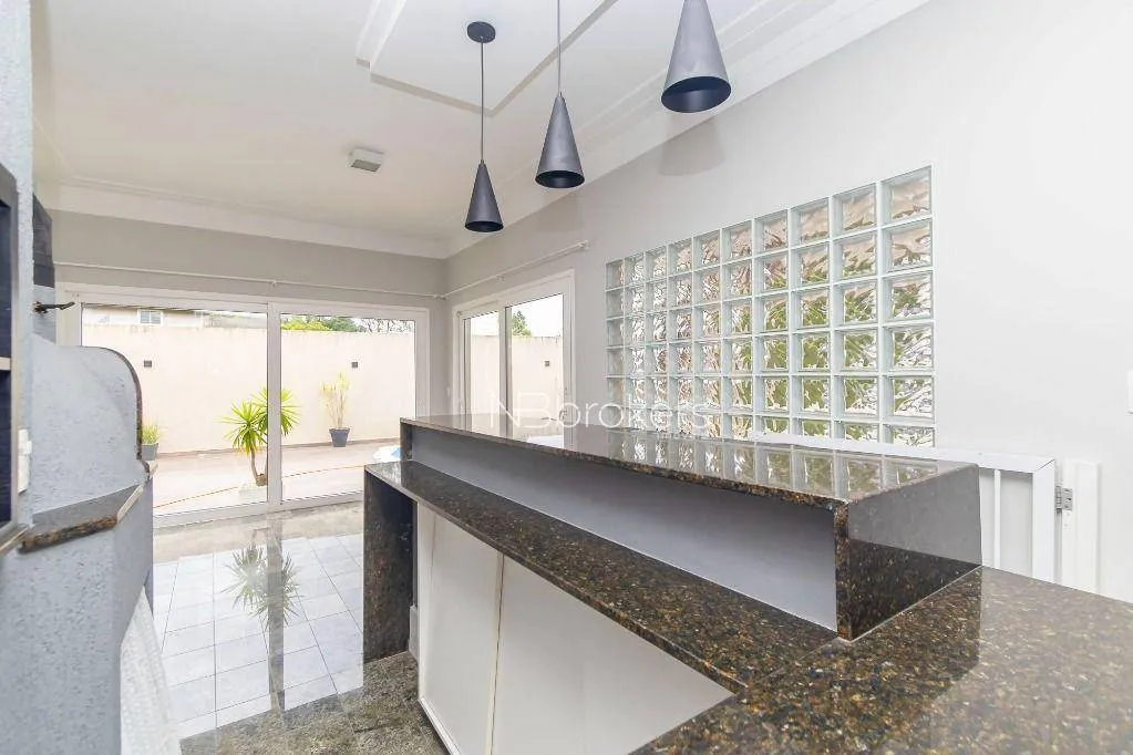 Furnished house with 4 bedrooms and a private garden — photo 23