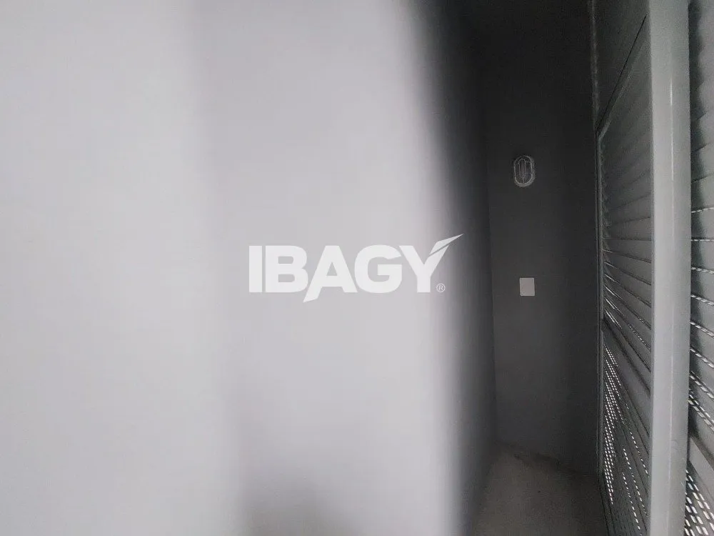 Furnished 133 m² apartment with 3 en-suite bedrooms — photo 52