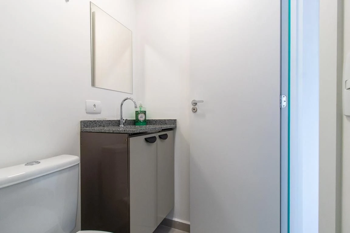 Furnished studio, 20 m², with floor-to-ceiling windows — photo 23