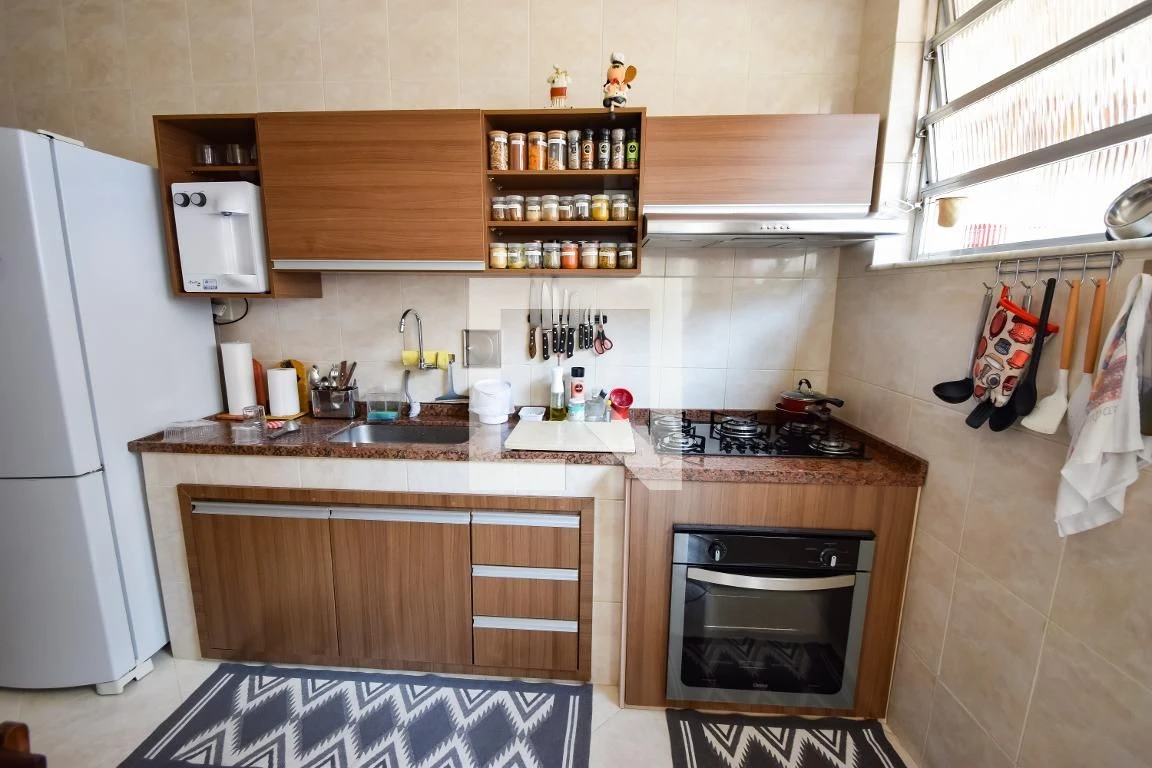 Casa mobiliada com 6 quartos e 3 suítes com jardim e BBQ — photo 41
