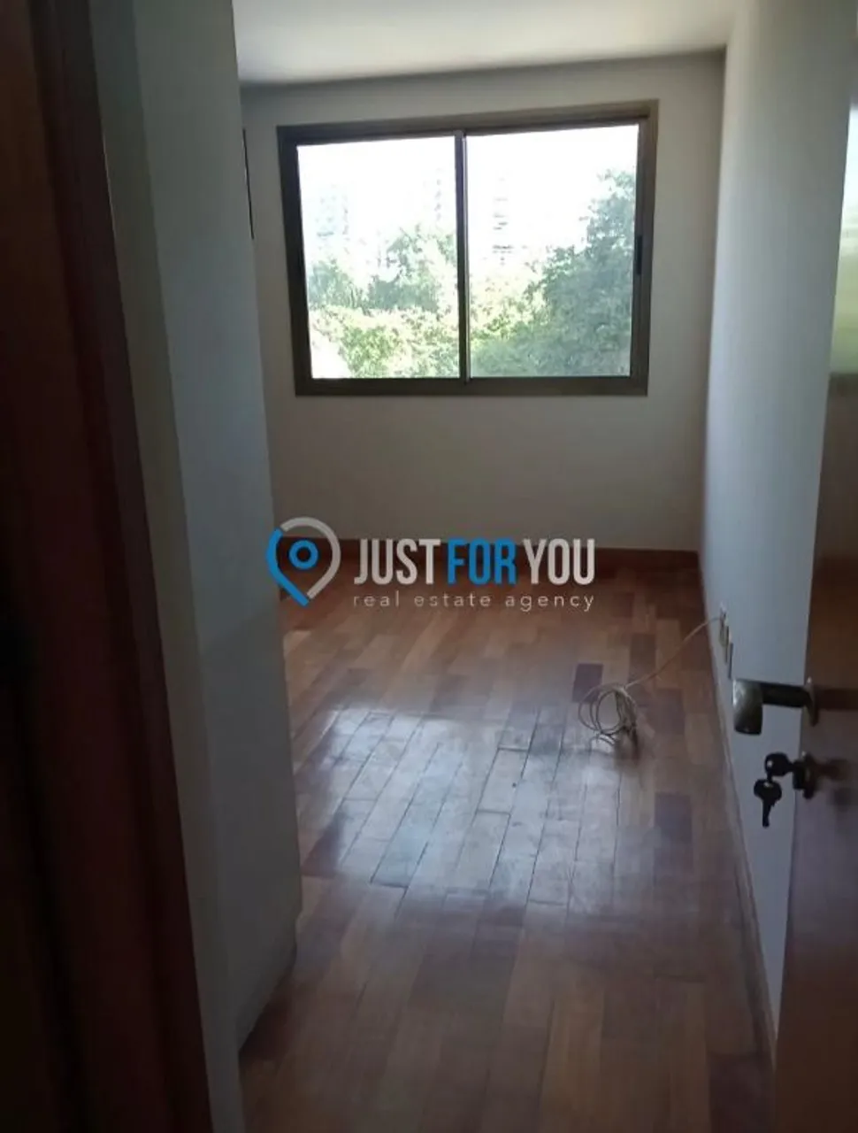 4-bedroom apartment with gas stove and 169 m² — photo 3
