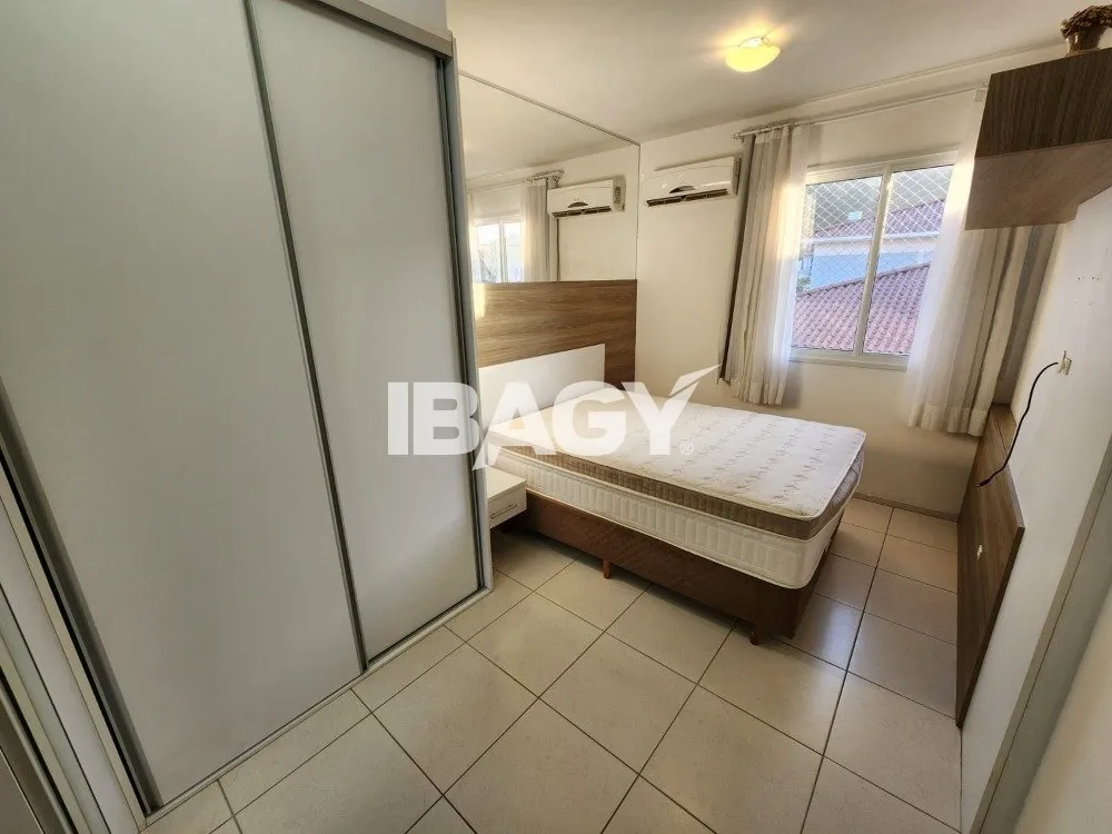 Glass-enclosed balcony in a 2-bedroom apartment, 66 m² — photo 5