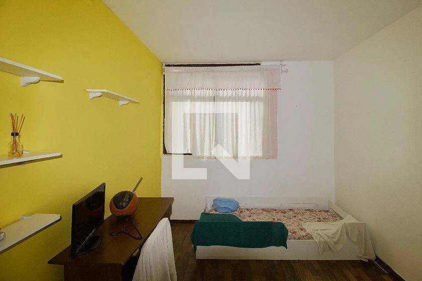 3-bedroom apartment with a home office in Curitiba — photo 26