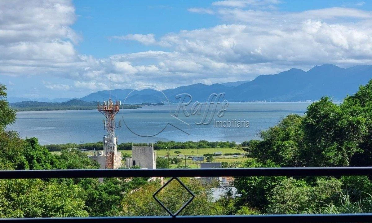 Furnished studio, 23 m², with a water view — photo 7