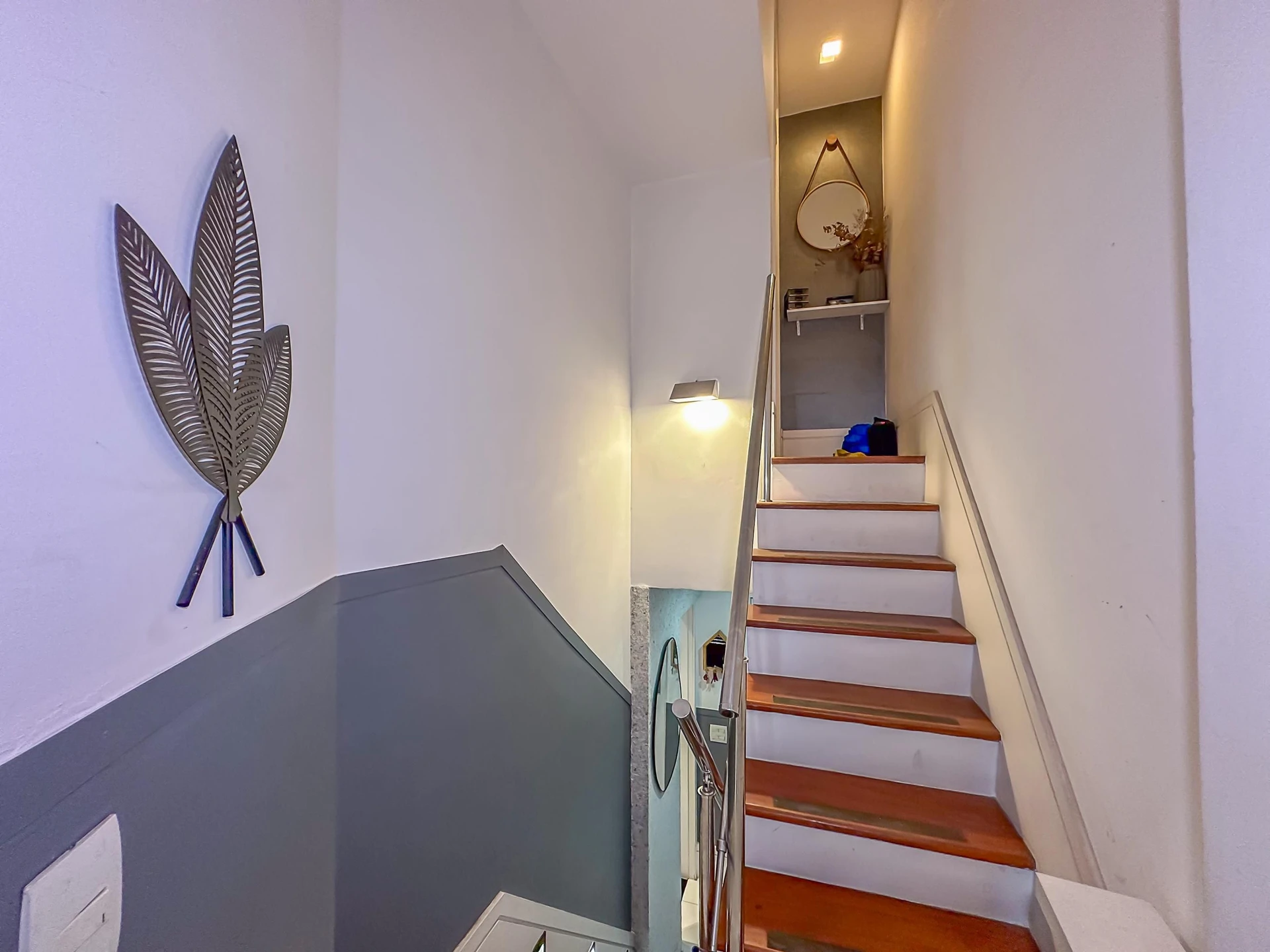 Furnished 2-bedroom apartment with 2 bathrooms — photo 27