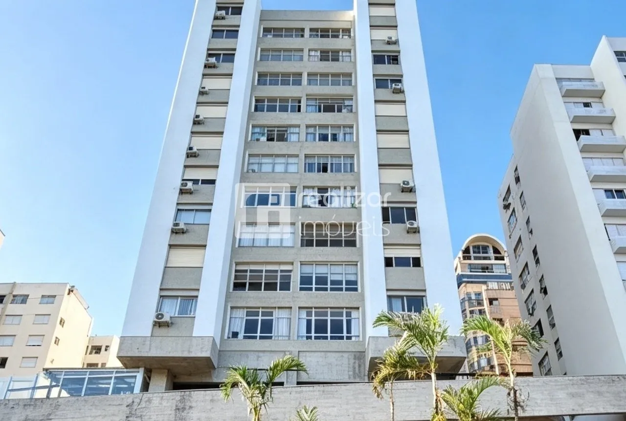 Apartment on the 11th floor with a water view — photo 21