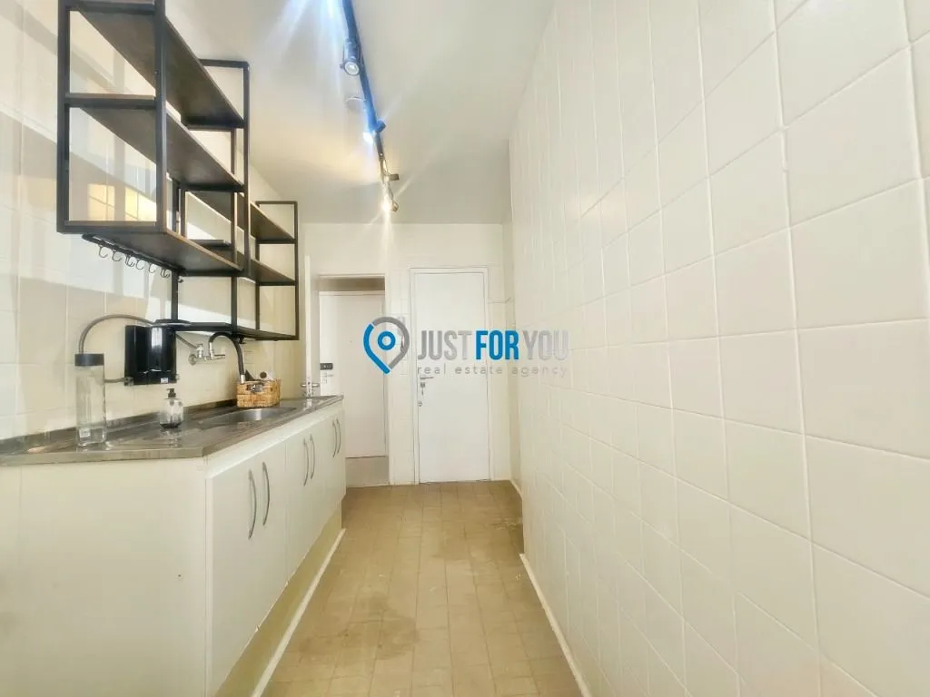 4-bedroom apartment with 3 bathrooms and 106 m² — photo 24