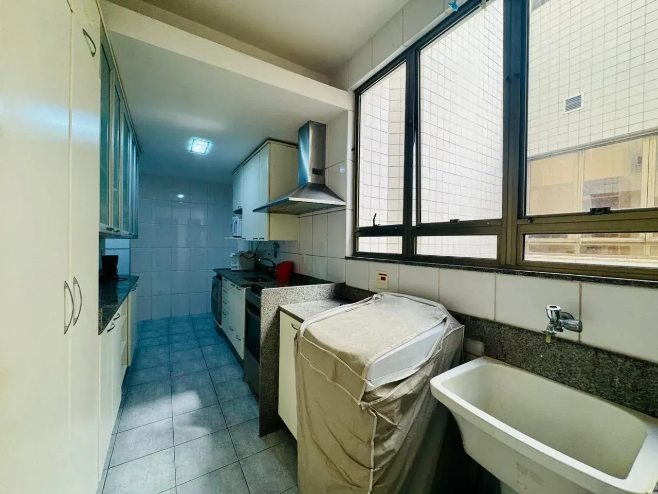Apartamento mobiliado com 3 quartos e 3 banheiros — photo 14