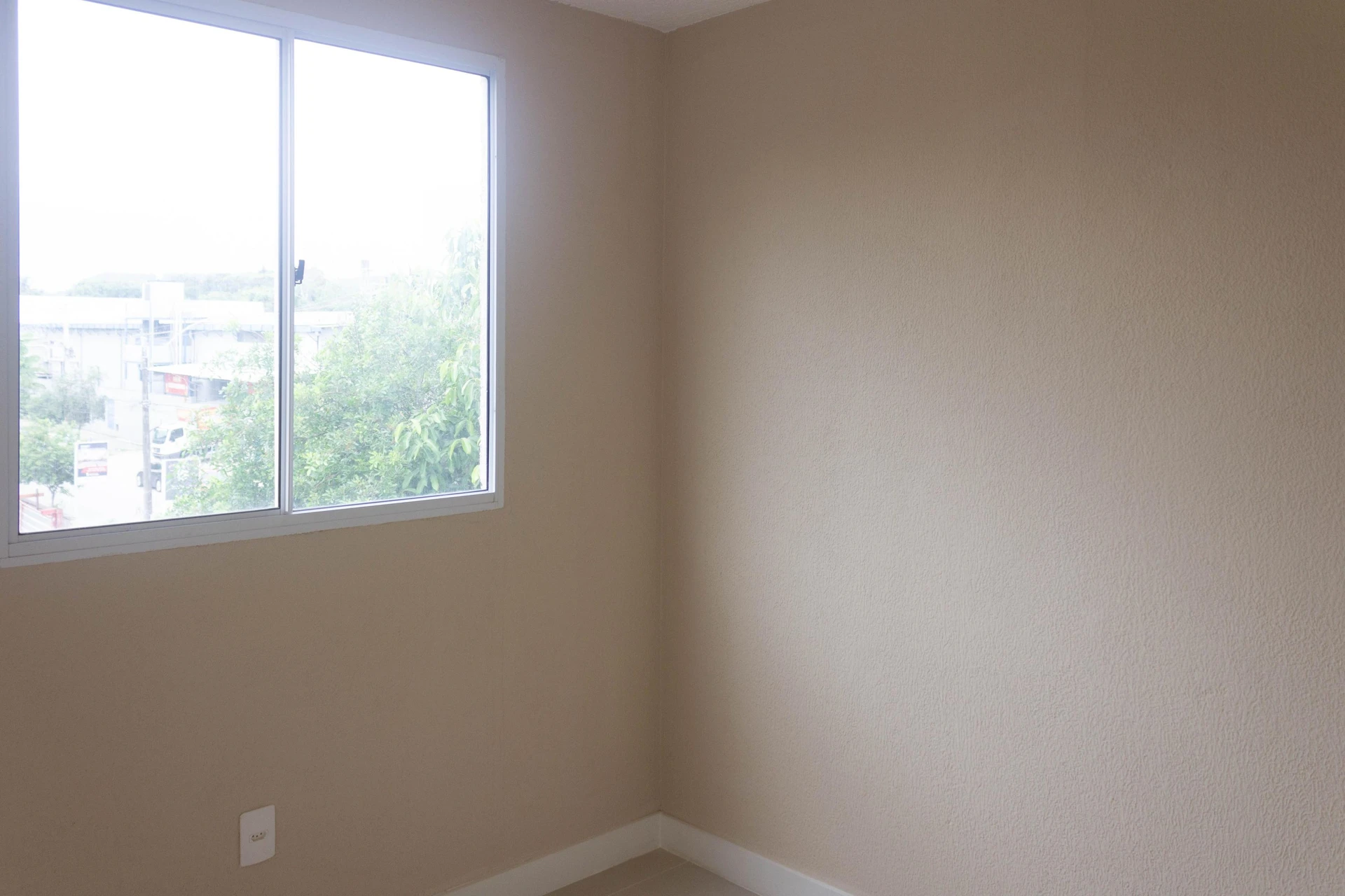 2-bedroom apartment in a building with a gym — photo 19