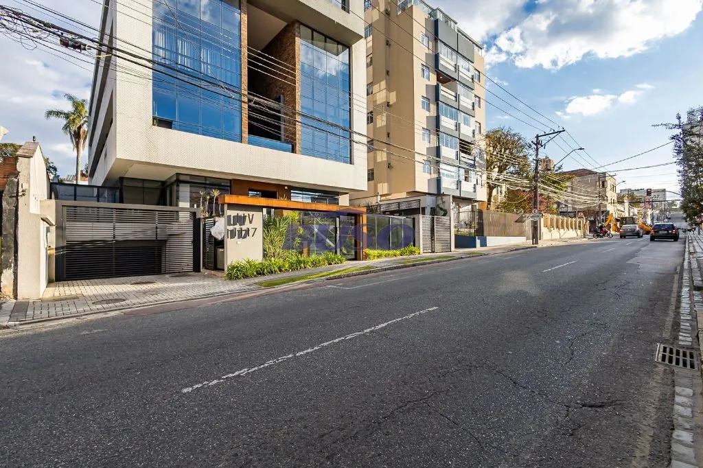 Мебльована квартира 75 м² з 1 спальнею та сьют — photo 4