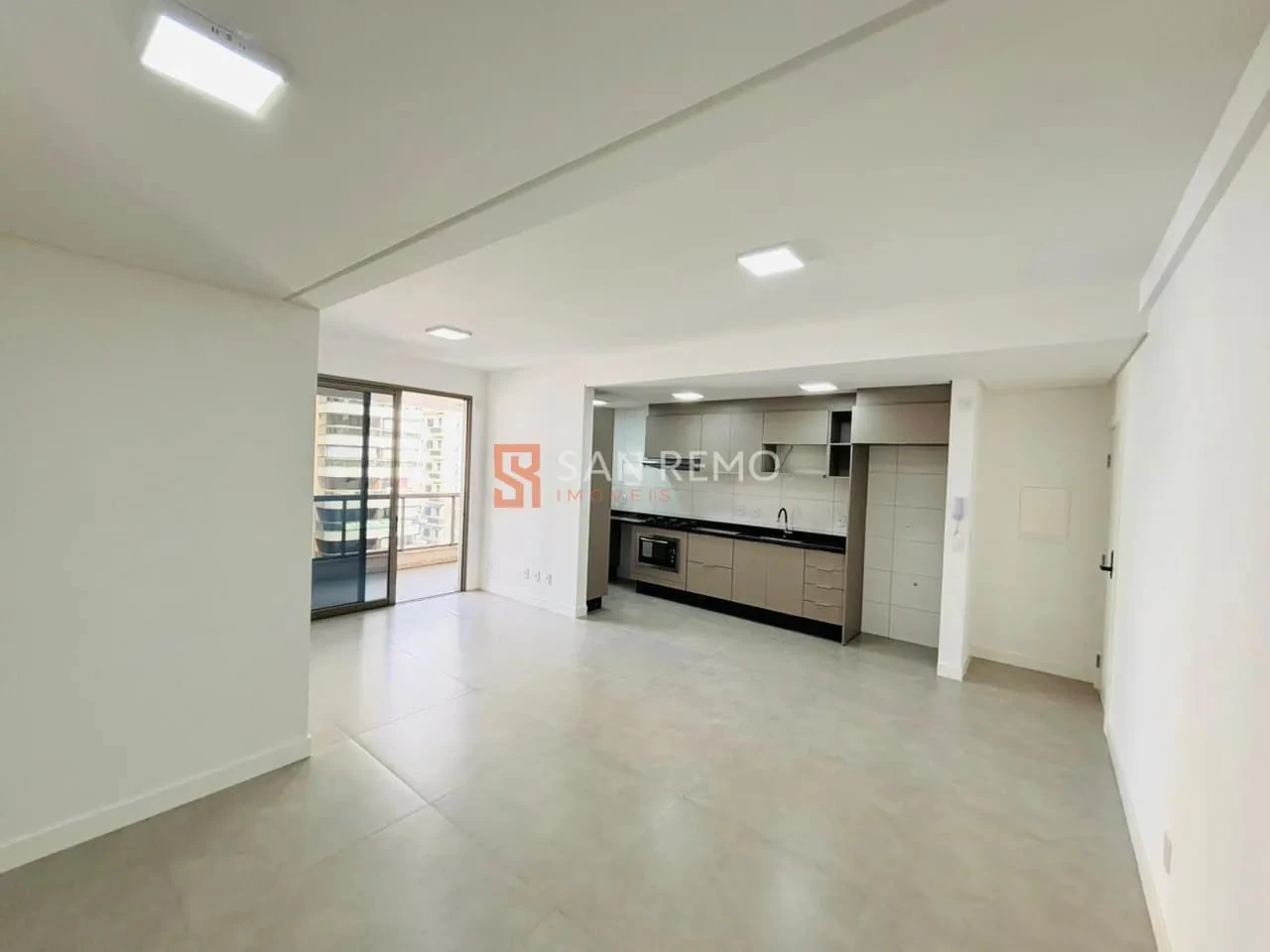 Furnished apartment, 95 m², with a grill on the balcony — photo 9