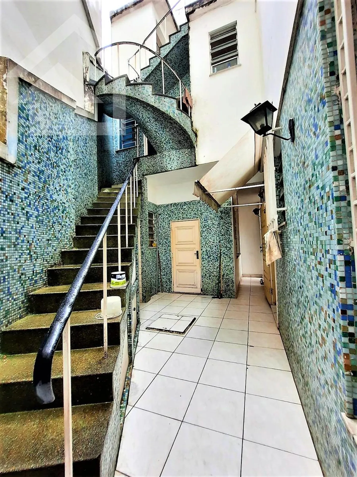 525 m² apartment with a home office and a bathtub — photo 5