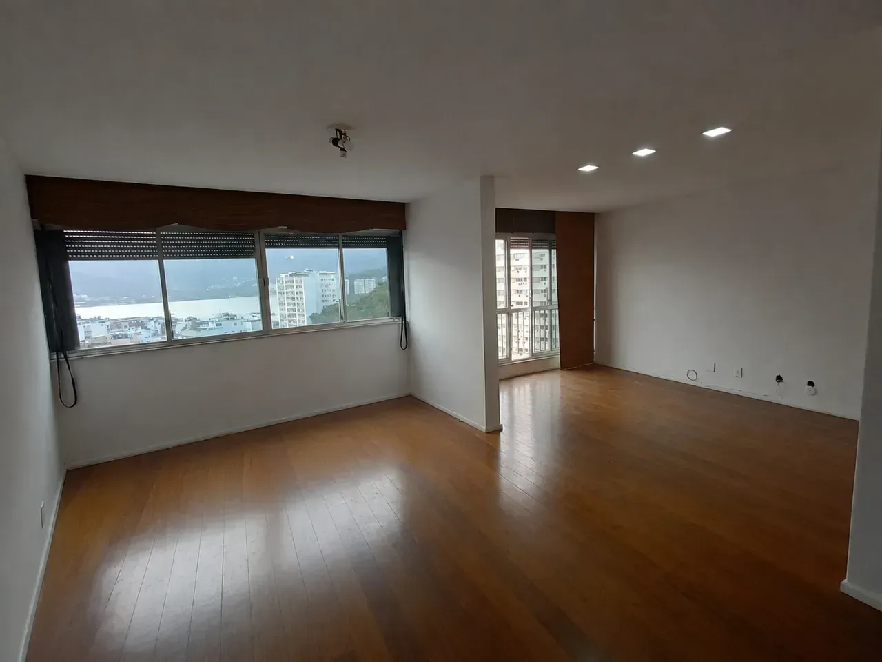 Unfurnished 150 m² apartment with 3 bedrooms and 4 bathrooms — photo 11