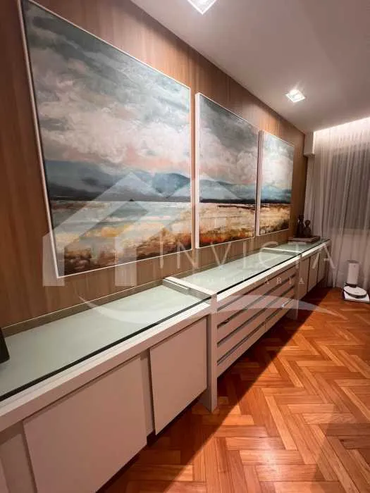 Furnished apartment, 215 m², with a bathtub