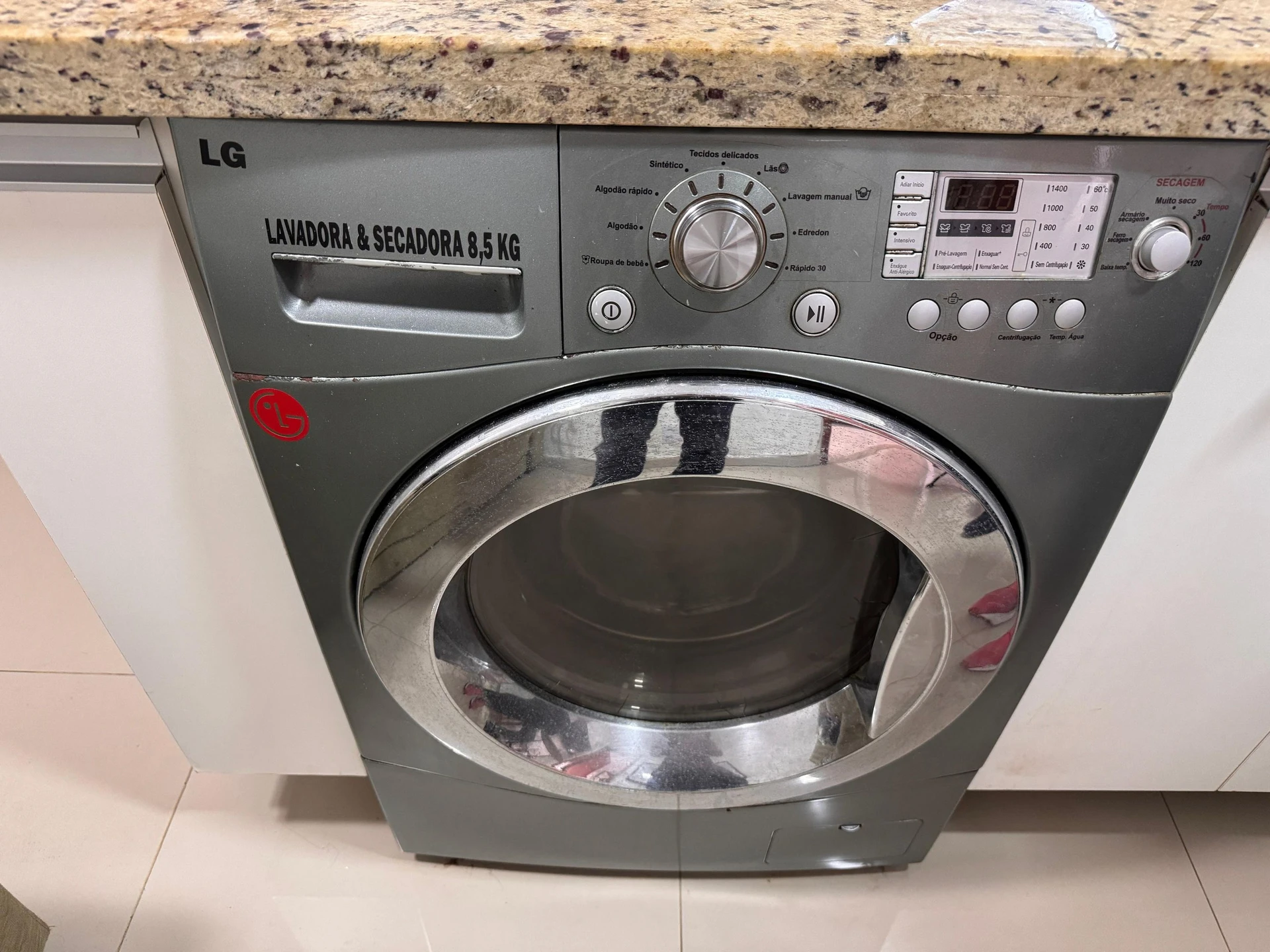 Washing machine in a one-bedroom apartment, 38 m² — photo 12