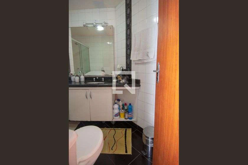 Furnished 76 m² apartment with 2 bedrooms and suite — photo 27