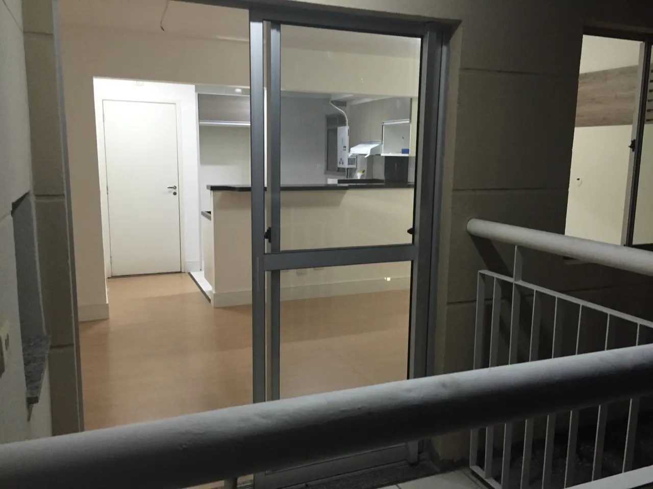 Квартира з 3 спальнями, у будинку є тренажерний зал — photo 4