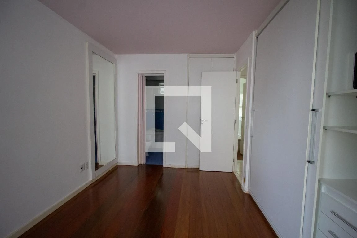 Apartamento sem mobília com 3 quartos e 5 banheiros — photo 18