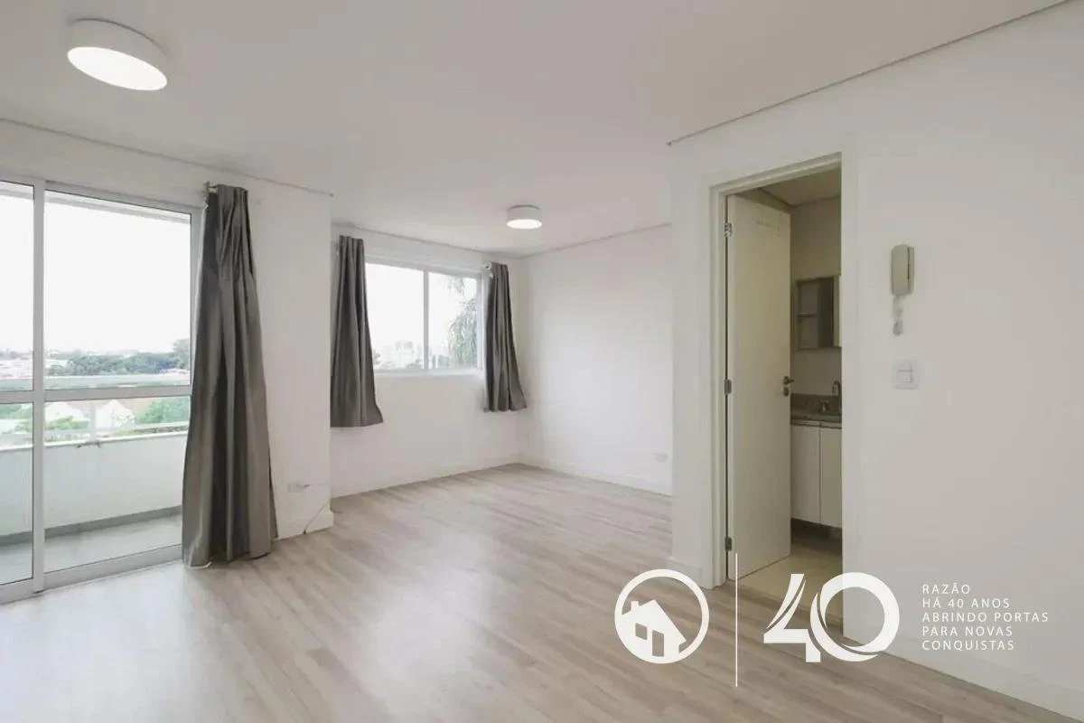 Apartment, 31 m², with wood or laminate floors — photo 12