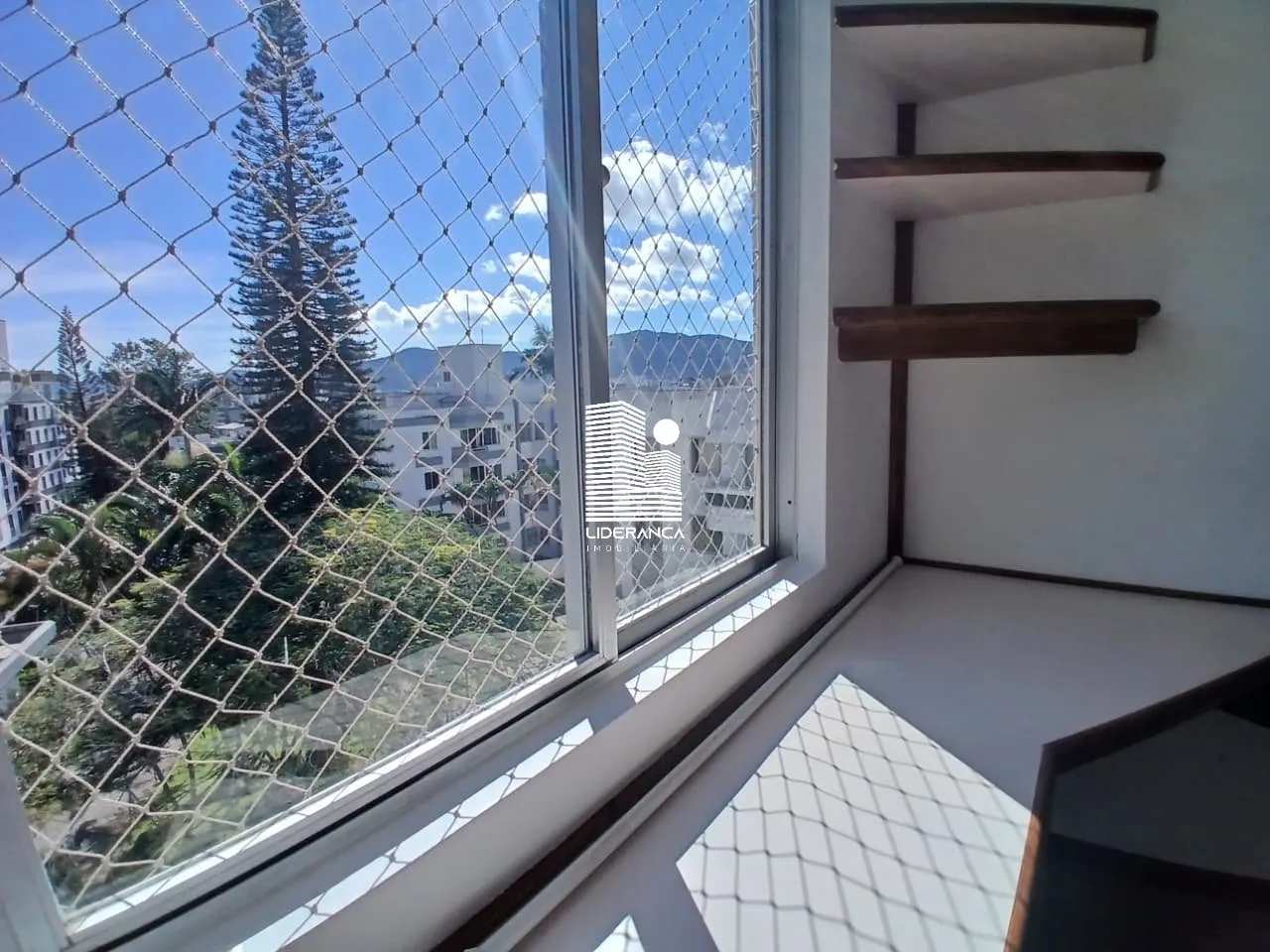 Apartamento de 3 dormitórios com cozinha a gás, 154 m² — photo 29