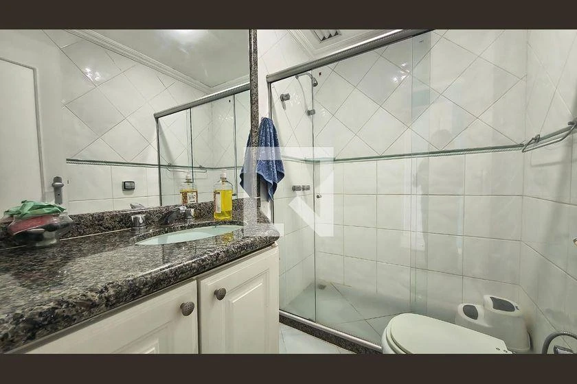 290 m² house with a bathtub and a walk-in closet — photo 34
