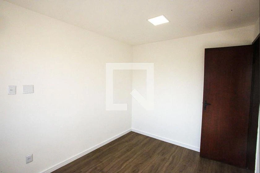 3-bedroom apartment in a building with a gym — photo 3