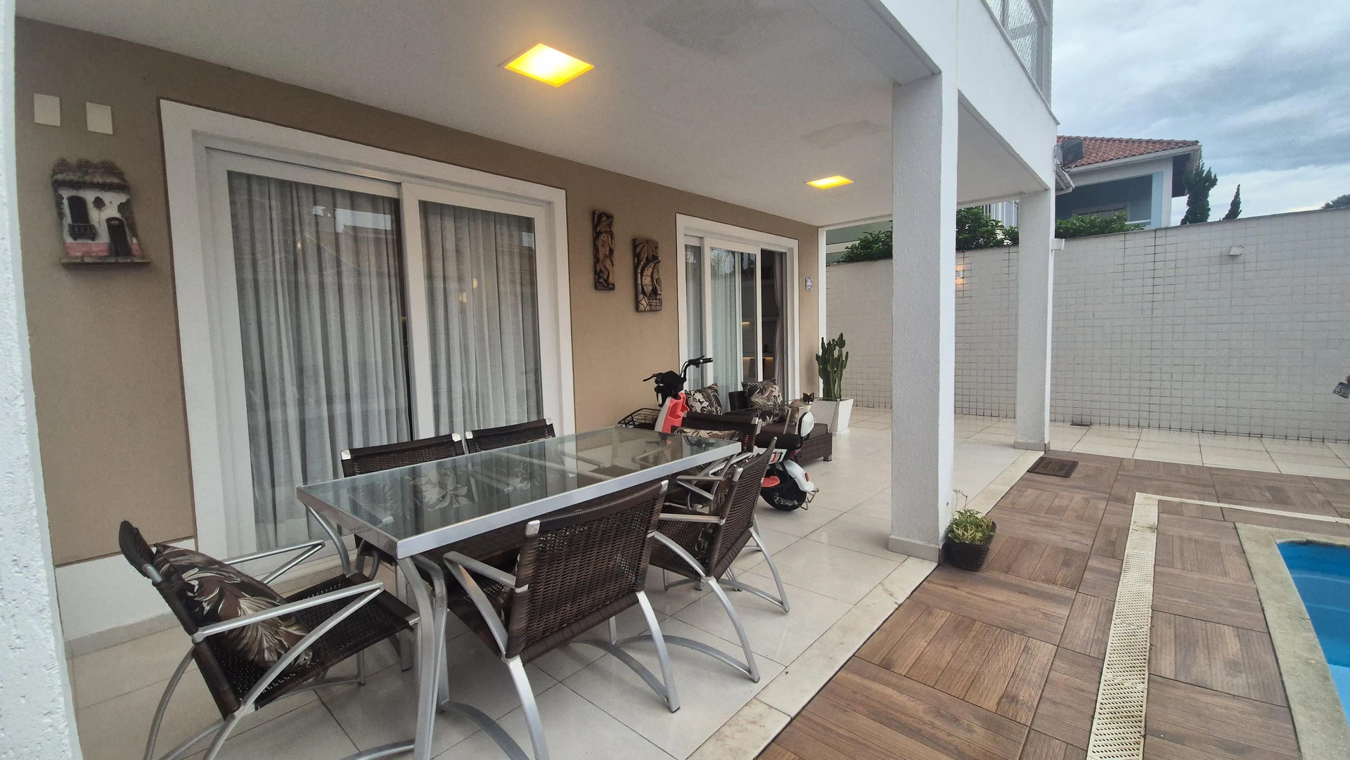 Garden in a 5-bedroom house, 400 m² — photo 23