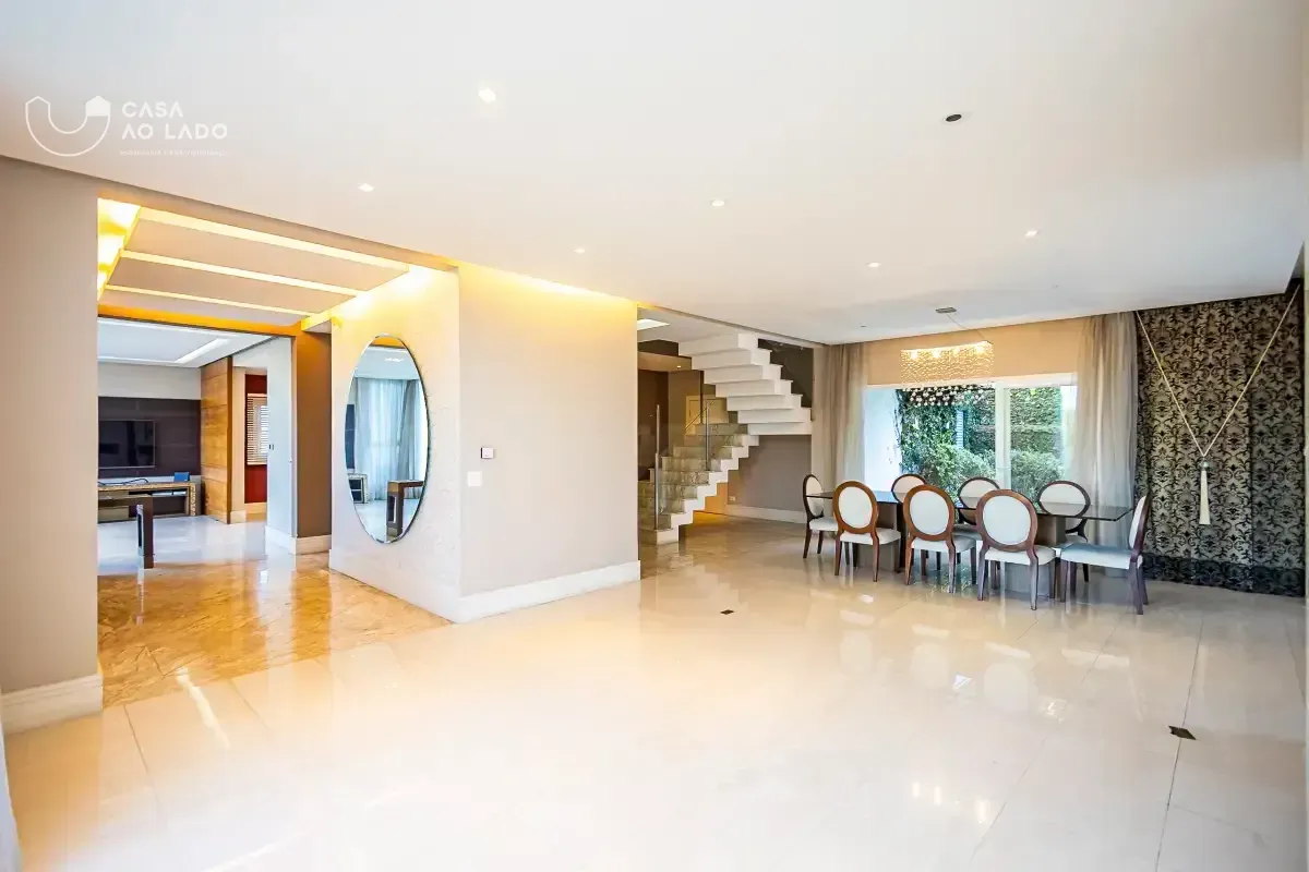 House with 629 m², 4 bedrooms and a balcony — photo 5
