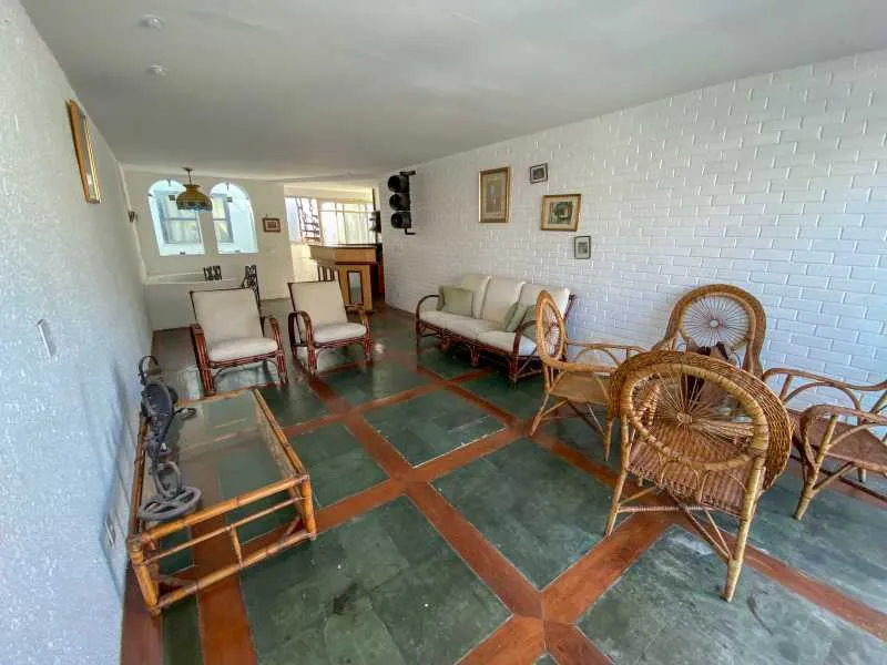 Triplex penthouse with 4 bedrooms and a balcony — photo 24