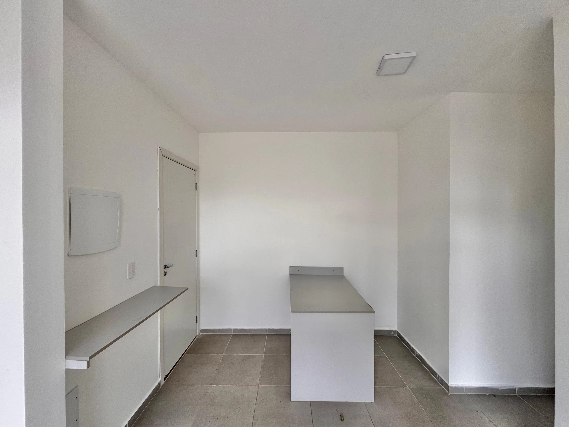Rental apartment with 1 bedroom and private balcony — photo 29