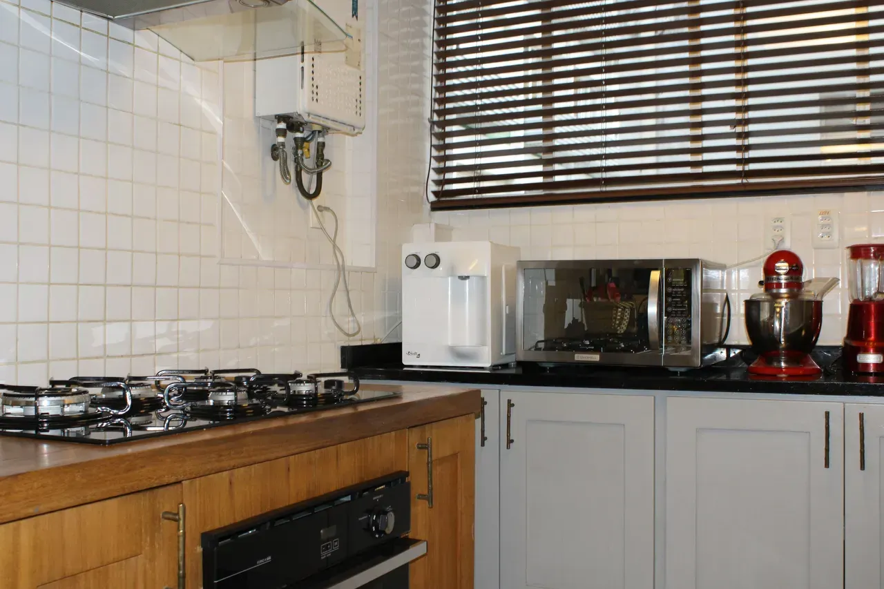 Furnished apartment with 5 bedrooms and a open-plan kitchen — photo 33