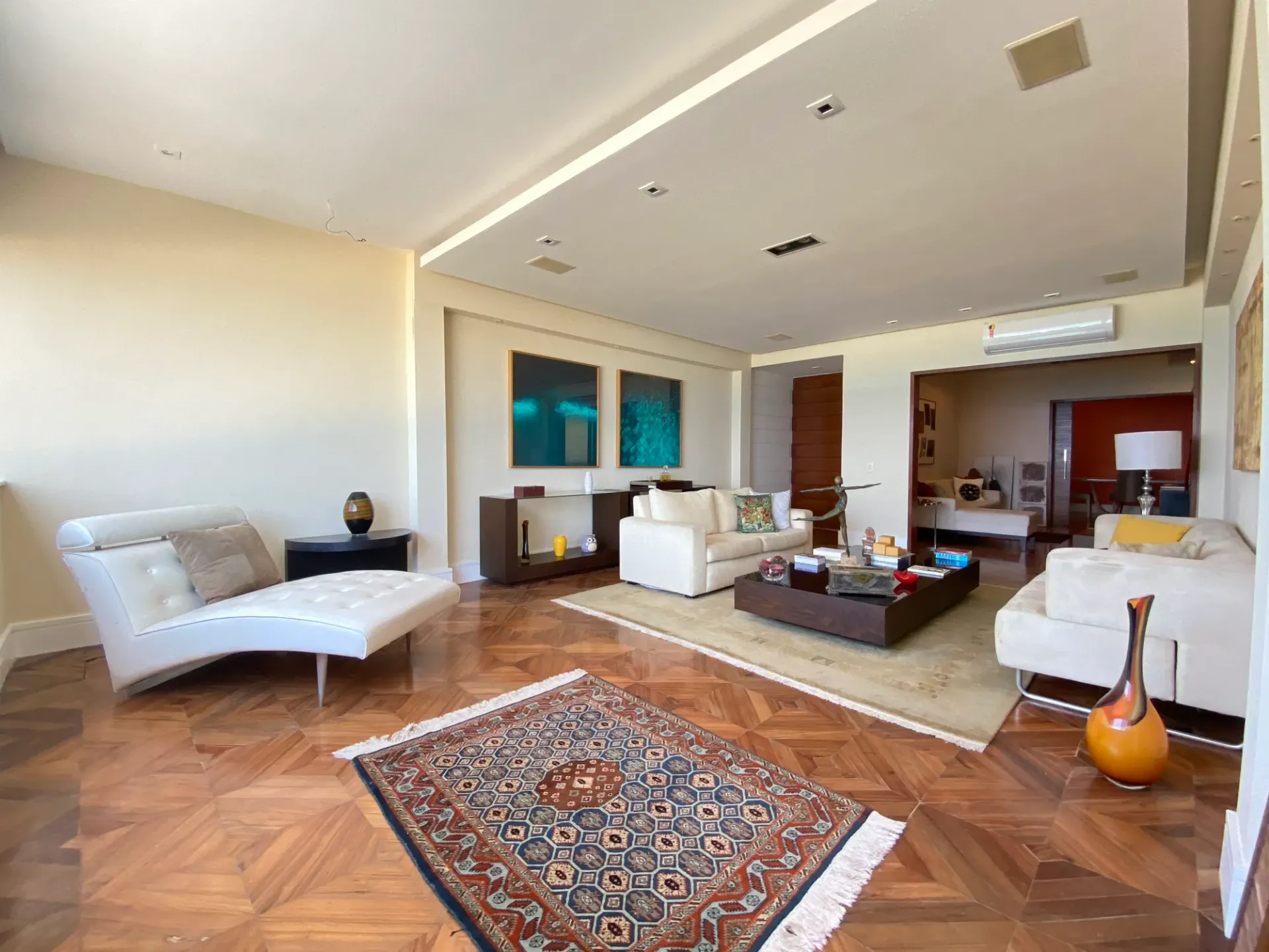 Apartamento de 185 m² com 4 quartos e elevador — photo 9